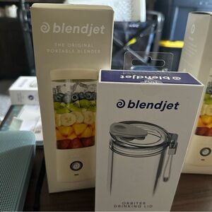 Blendjet with lid